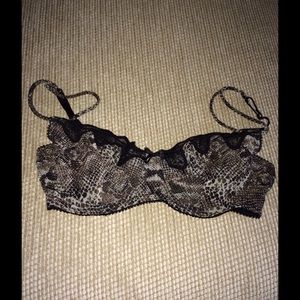 JEZEBEL Black animal print bra 34C
