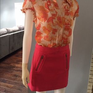 Gap skirt and frilly top