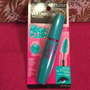 Maybelline Blackest Black Volum'Express Mascara