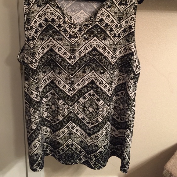 Geometric business casual top