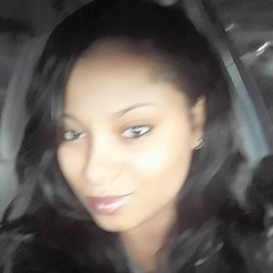 Meet your Posher, Felisha