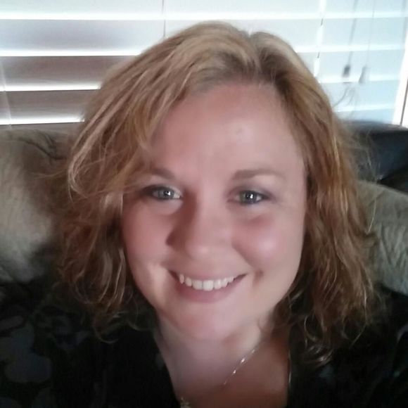 Meet your Posher, Jennifer - Picture 1 of 1