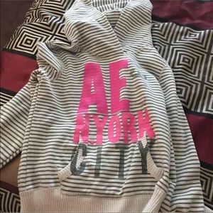American Eagle sweater