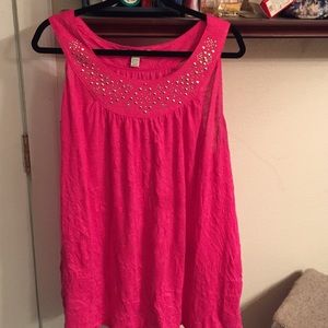 Hot pink tank