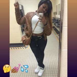 Meet your Posher, Licia