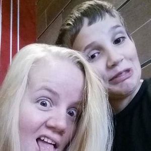 Meet your Posher, Marion