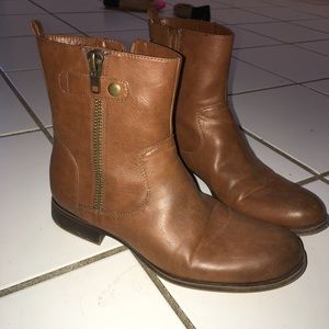 Naturalizer brown ankle boots