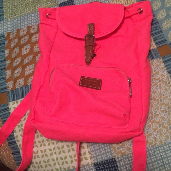 Mini back pack.