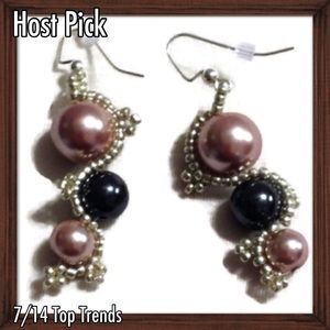 💎HP: "It's A Twista!" Glass Pearl Beading