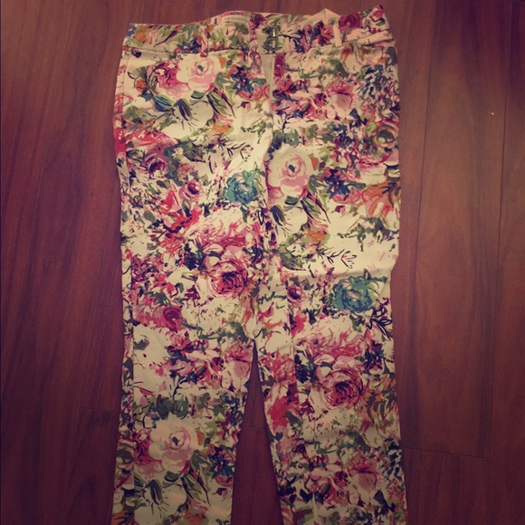 Floral pants - Picture 1 of 3
