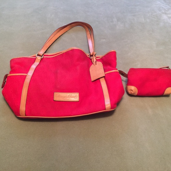 Dooney n Burke Tote bag💯authentic - Picture 2 of 4