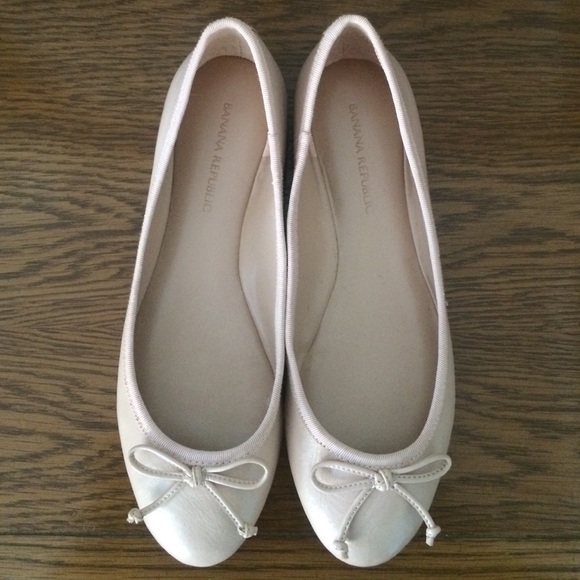 Leather Banana Republic Ashley ballet flats