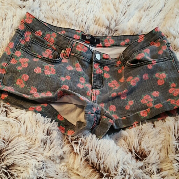 Rose patterned shorts