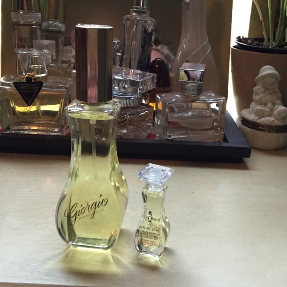 Georgio of Beverly Hills perfume set