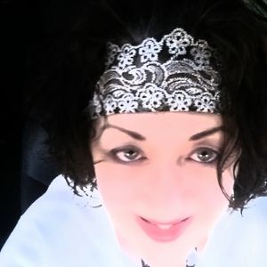 Meet your Posher, Phyllis