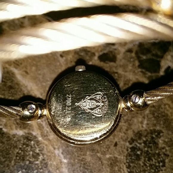 Gucci watch - Picture 2 of 4