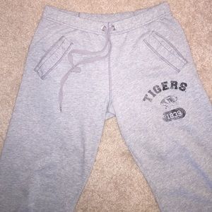 VS PINK Mizzou boyfriend sweats