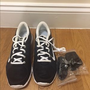 Nike Flex Trainer 3 Lightweight Training Sneaker