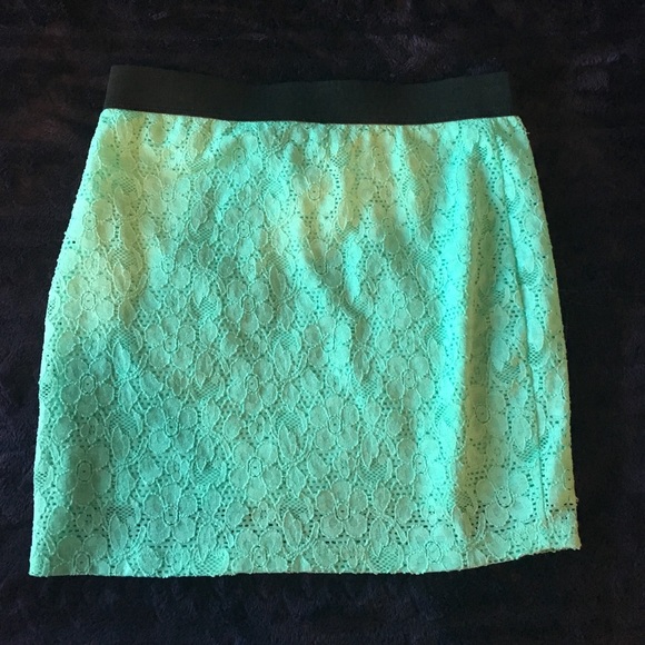 Mint green lace mini skirt