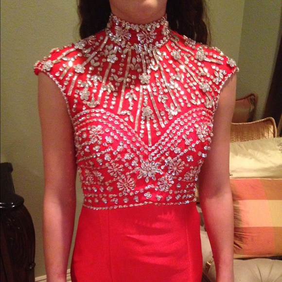 Red prom/ball gown - Picture 2 of 3