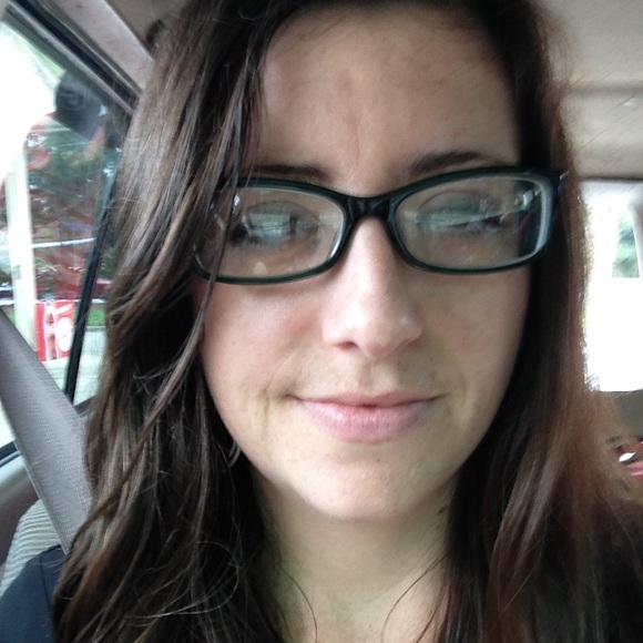 Meet your Posher, Catherine