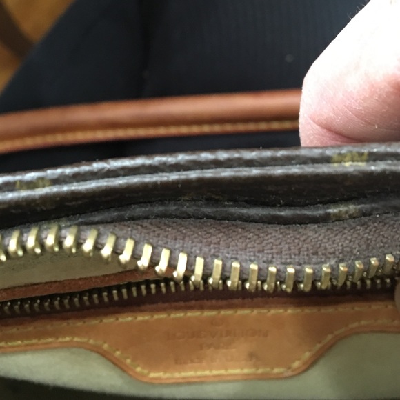 Louis Vuitton shoulder bag - Picture 4 of 4