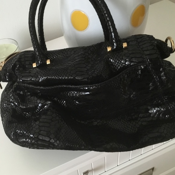 $100 - Picture 2 of 4