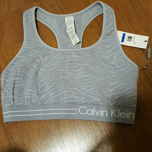 Sports bra