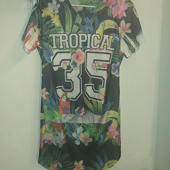 Shirt - Picture 1 of 1