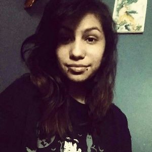 Meet your Posher, Clarissa