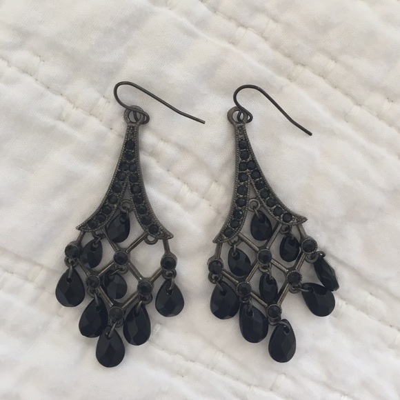 Chandelier earrings