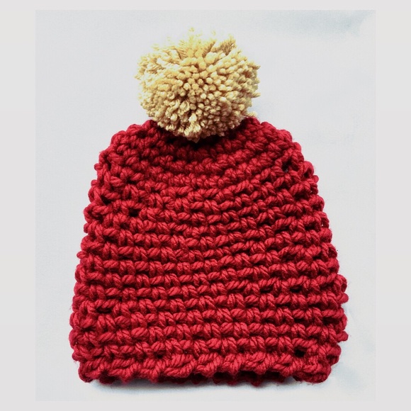 Crochet child pompom hat