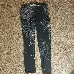 NWOT - SILENCE +NOISE Spider Web Leggings