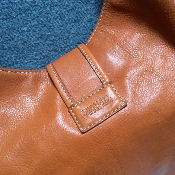 Michael Kors Leather Shoulder Bag - Picture 3 of 4