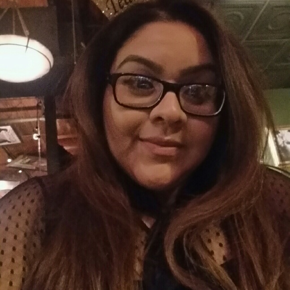 Meet your Posher, Janette - Picture 1 of 1