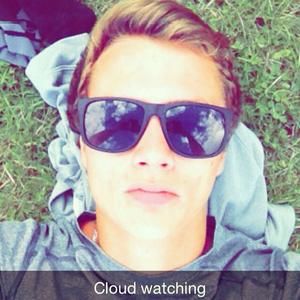 Meet your Posher, Derek