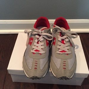 Saucony women's running shoe