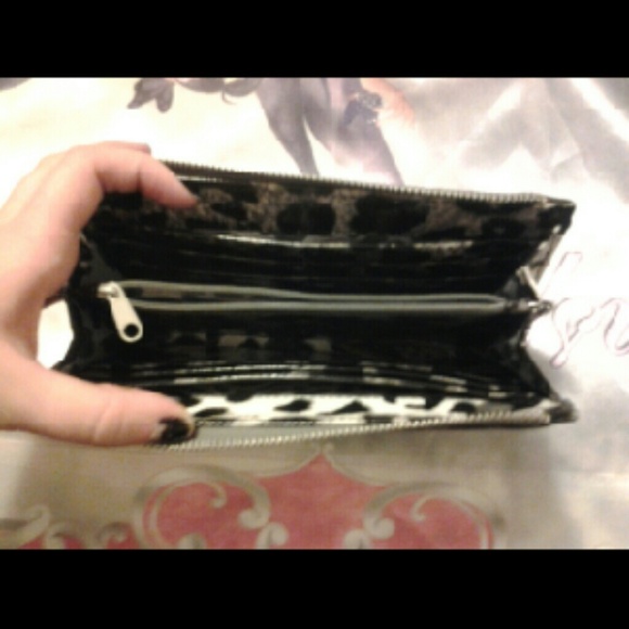 Leopard print wallet - Picture 2 of 3