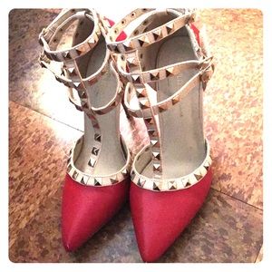 3 inch heels used. In great condition