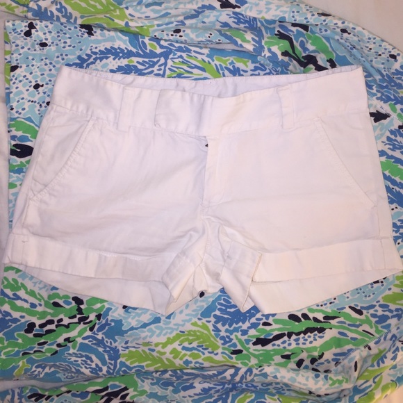Lilly Pultizer Barclay White Shorts