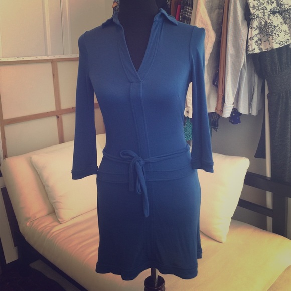 Beautiful blue BCBGMaxAzria shirt dress. Size xxs