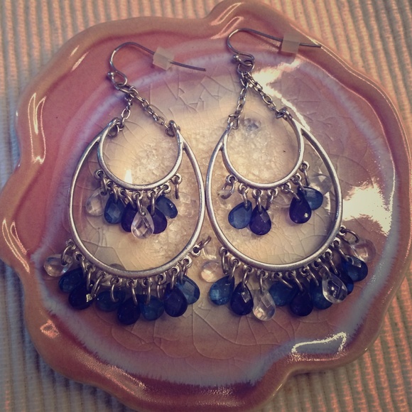 American eagle navy earrings ❤️