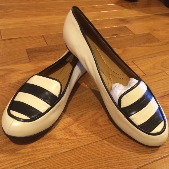Never worn flats