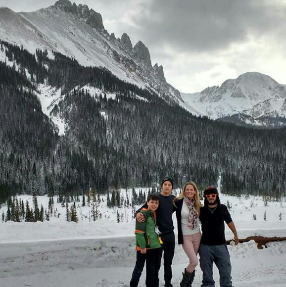 Meet your posher - Picture 2 of 4