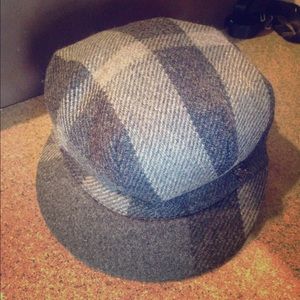Burberry hat NWT