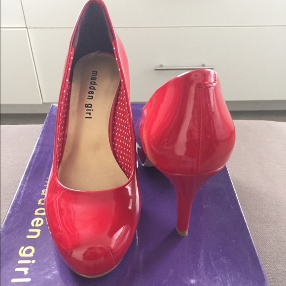 Pumps - Picture 2 of 2