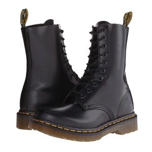 Dr Martens 1490 10 eye women's boots