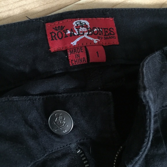 Z-cut Black Bandage Jean - Picture 4 of 4