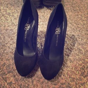 Rock & Republic Black Suede Heels