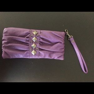 Lulu wallet in pristine condition!